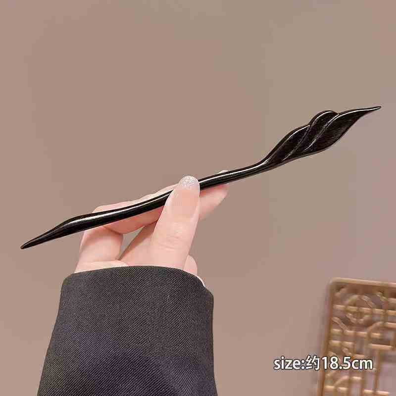 Wooden Hairp Exquisite Carving - Travel Accessories High End 评论和价格