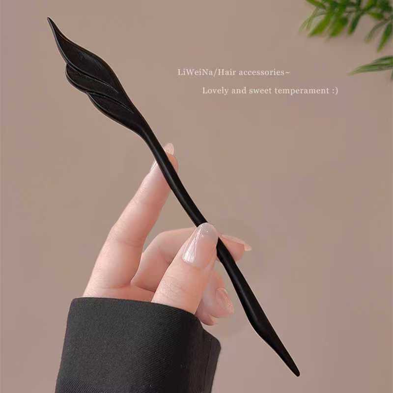 Wooden Hairp Exquisite Carving - Travel Accessories High End 评论和价格