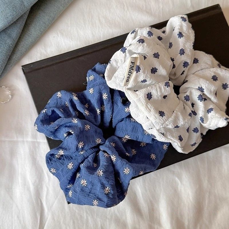 Korean Style Blue White Floral - Travel Accessories Kmart 评论和价格
